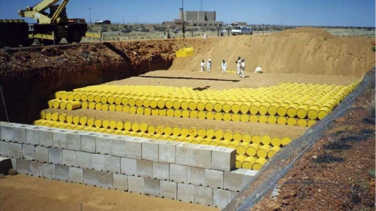 Deposito di scorie nucleari in Basilicata, scoppia la protesta: «Il territorio merita rispetto» Deposito di scorie nucleari in Basilicata, scoppia la protesta: «Il territorio merita rispetto»