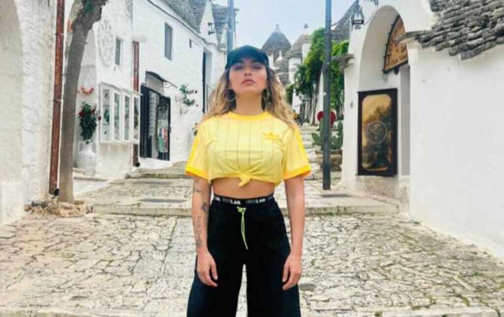Galleria foto 'Serena Brancale torna a Sanremo, sui social una foto da bambina: «Sarà un anno incredibile»' - foto 1