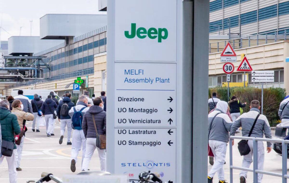 Stellantis, l’indotto è già ko: «In sette giorni 200 licenziati». Scatta la mobilitazione dei sindacati Stellantis, l’indotto è già ko: «In sette giorni 200 licenziati». Scatta la mobilitazione dei sindacati