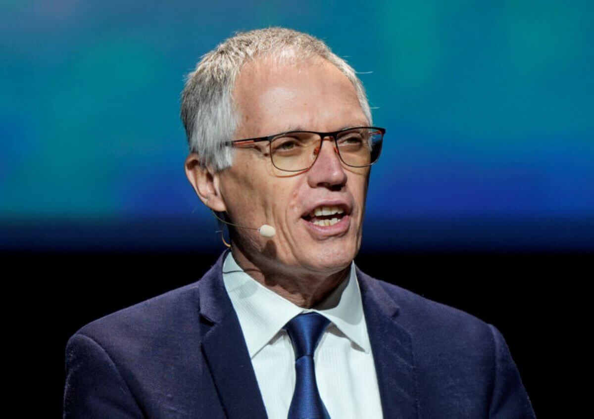 Stellantis, Carlos Tavares si è dimesso: la nomina per il nuovo CEO entro la prima metà del 2025 Stellantis, Carlos Tavares si è dimesso: la nomina per il nuovo CEO entro la prima metà del 2025