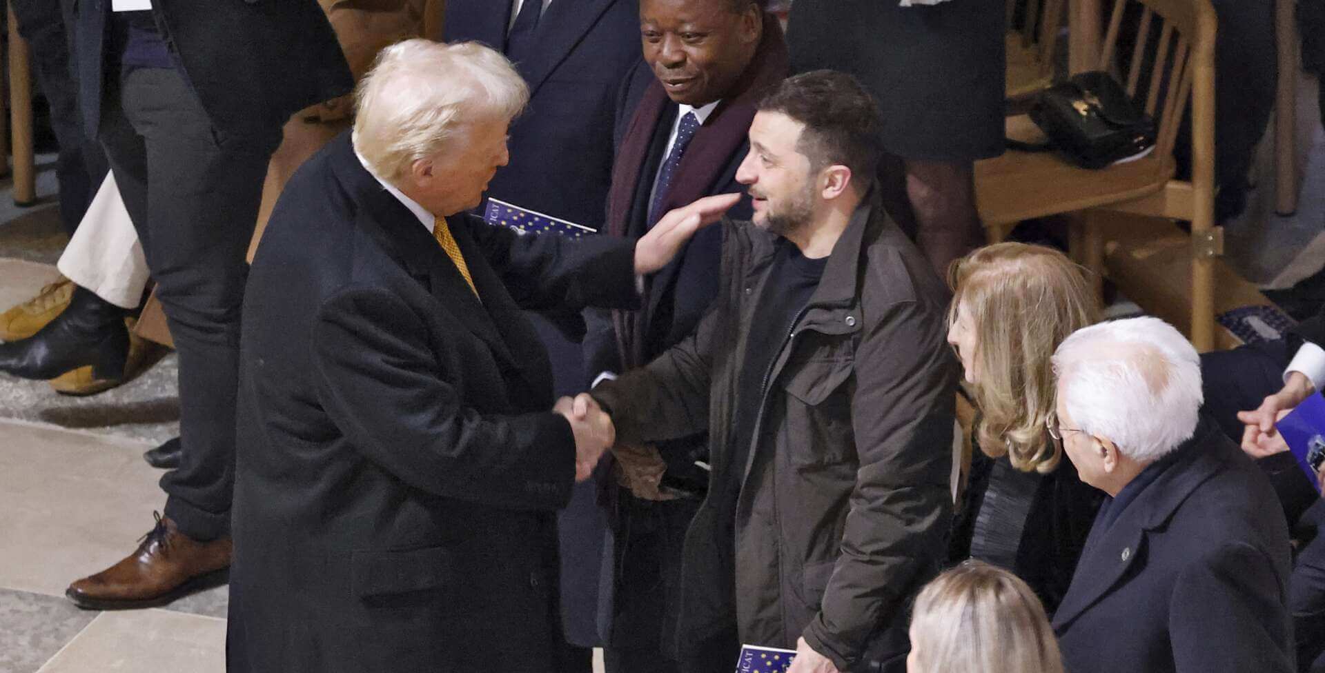 Zelensky-Trump, scontri per la pace in Ucraina. Tajani: «Parole forti. Si calmi la situazione»