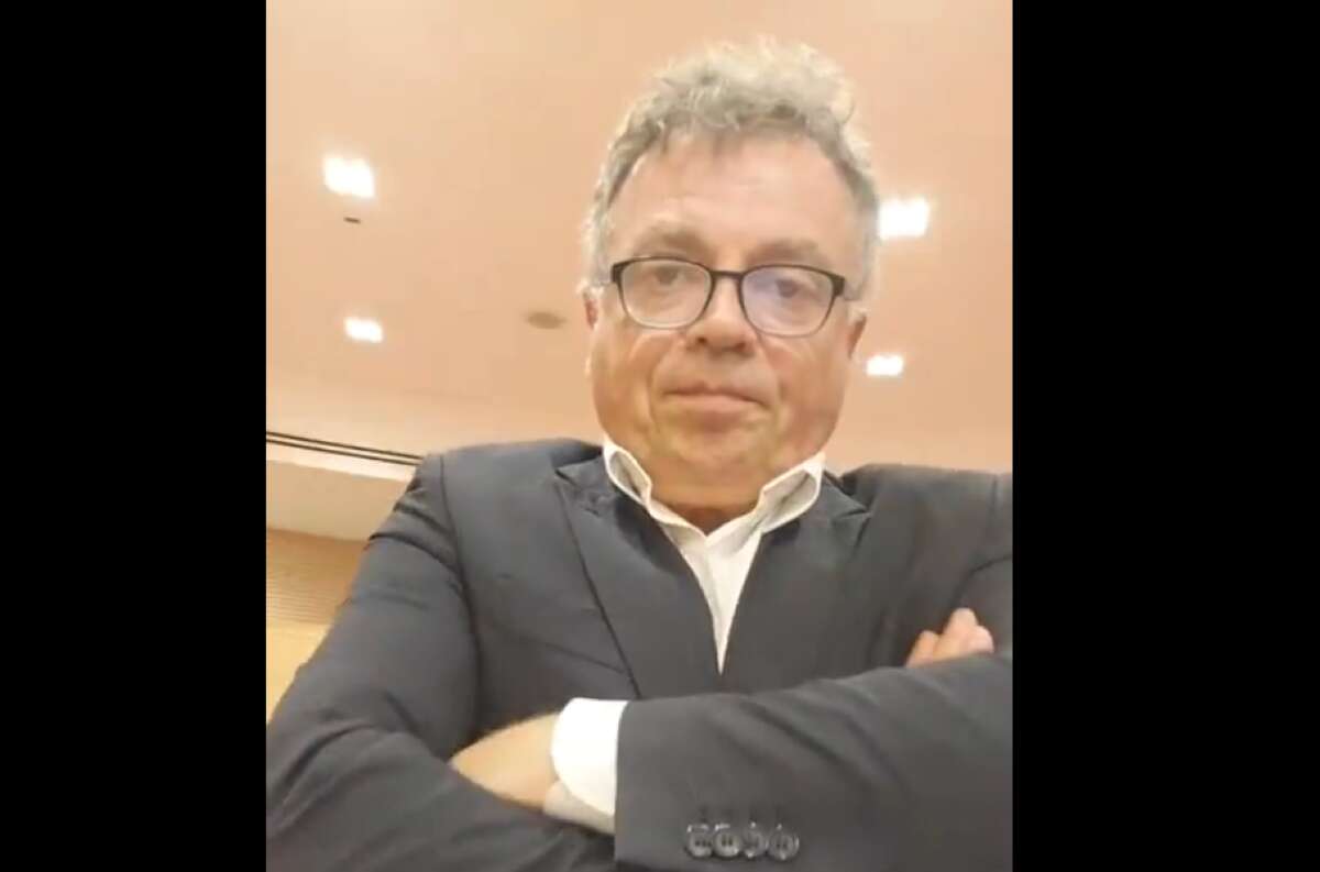 Puglia, Tutolo occupa l’aula consiliare: «Dove sono spariti i 27 milioni destinati all’Sp 109?»