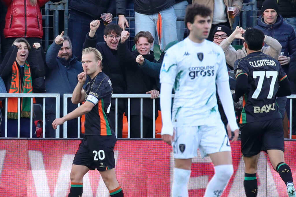 Galleria foto 'Serie A, Esposito risponde a Pohjanpalo: Venezia-Empoli 1-1. Un punto che non muove la classifica' - foto 1