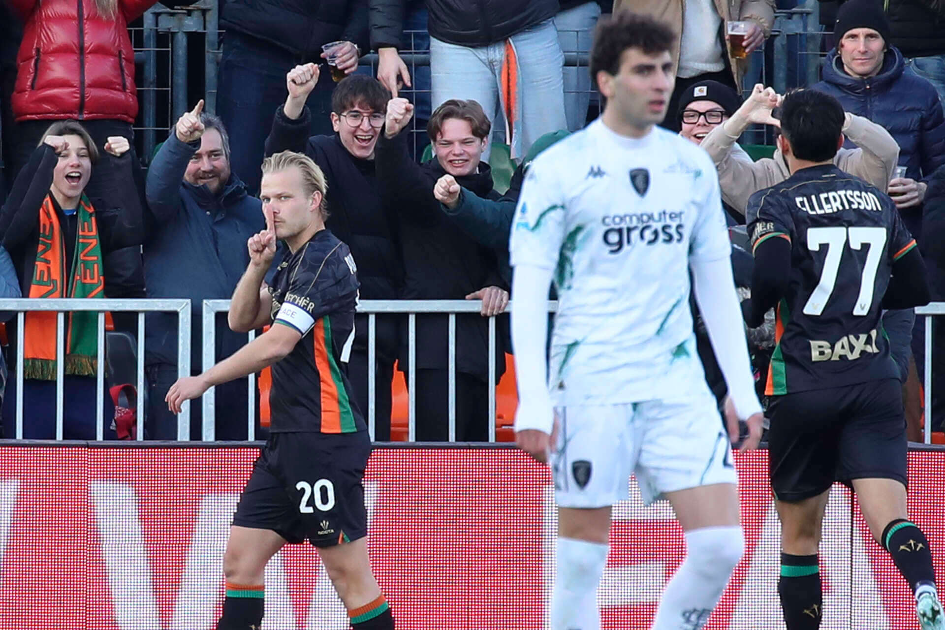 Serie A, Esposito risponde a Pohjanpalo: Venezia-Empoli 1-1. Un punto che non muove la classifica Serie A, Esposito risponde a Pohjanpalo: Venezia-Empoli 1-1. Un punto che non muove la classifica