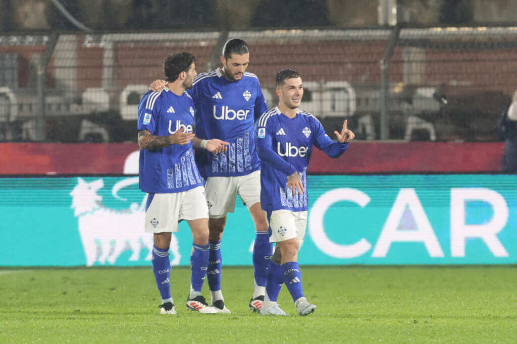 Galleria foto 'Serie A, balzo in avanti per Fabregas con i gol di Diao, Strefezza e Nico Paz: Como-Udinese 4-1' - foto 1