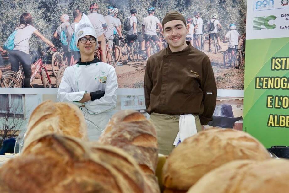 Galleria foto 'Bari, al via Evolio Expo in Fiera del Levante: tre giorni dedicati all’olio extravergine di oliva – FOTO e VIDEO' - foto 7