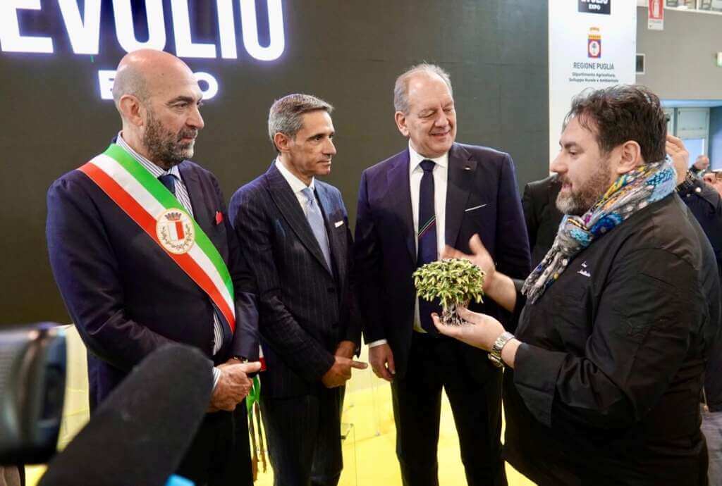 Galleria foto 'Bari, al via Evolio Expo in Fiera del Levante: tre giorni dedicati all’olio extravergine di oliva – FOTO e VIDEO' - foto 3