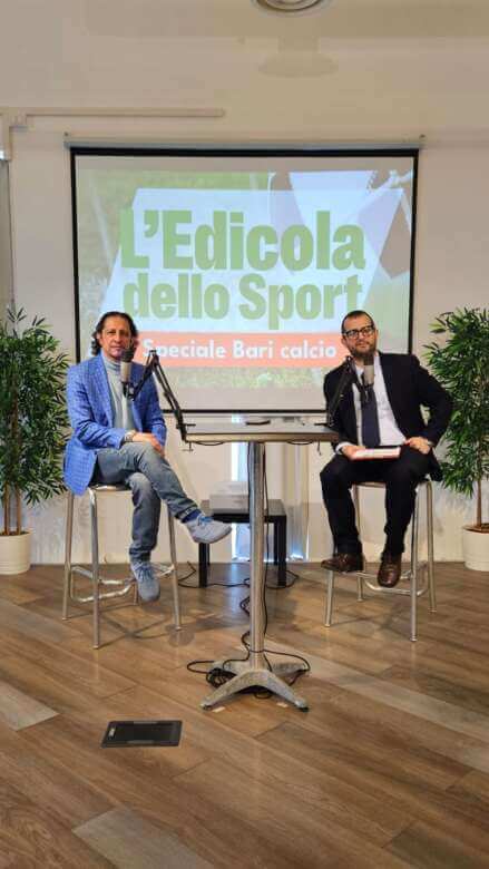 Galleria foto 'Bari, il bomber Igor Protti: «Il calcio è creatività. Nessun rimpianto. Orgoglioso di essere cittadino onorario» – VIDEO' - foto 6