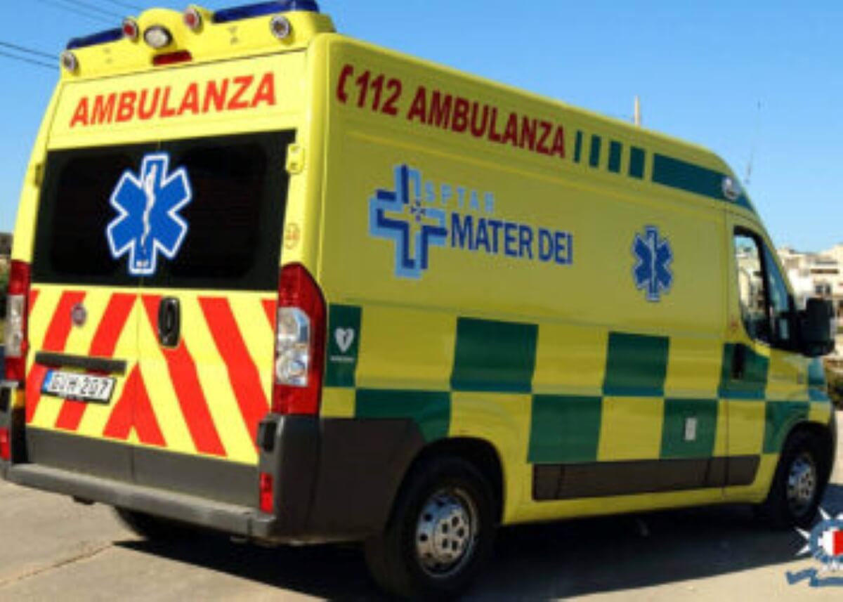 A Malta ragazza si lancia nel vuoto per sfuggire al fidanzato che la minaccia A Malta ragazza si lancia nel vuoto per sfuggire al fidanzato che la minaccia