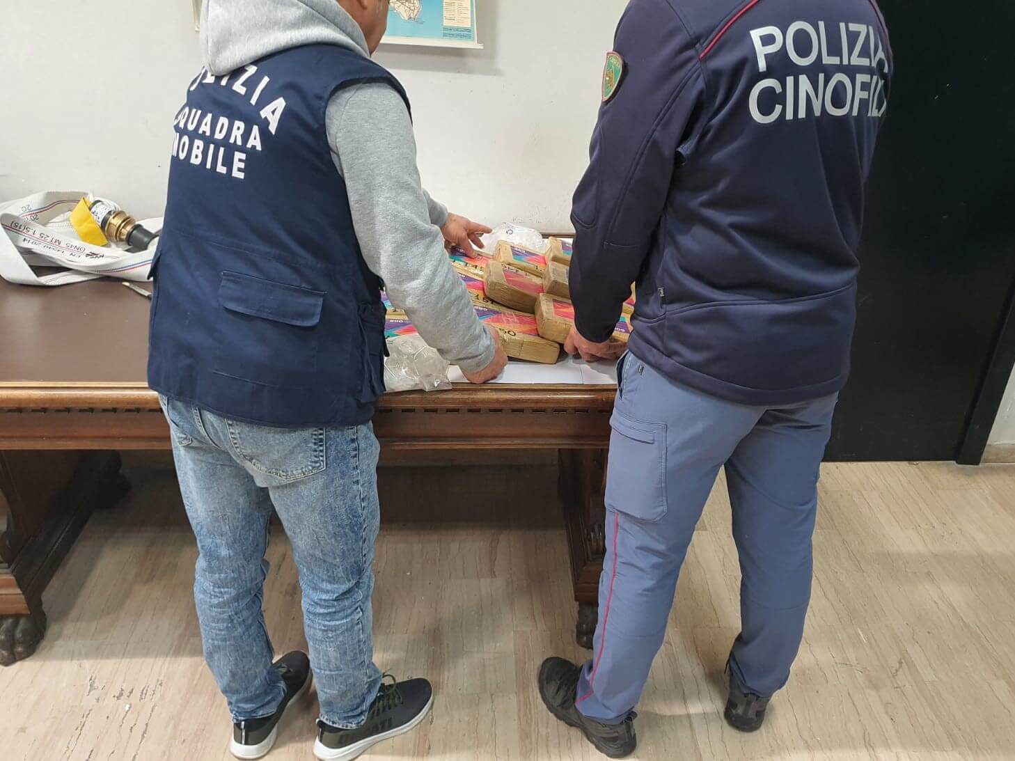 Lecce, trasporta oltre 13,6 chili di cocaina: arrestato un 31enne