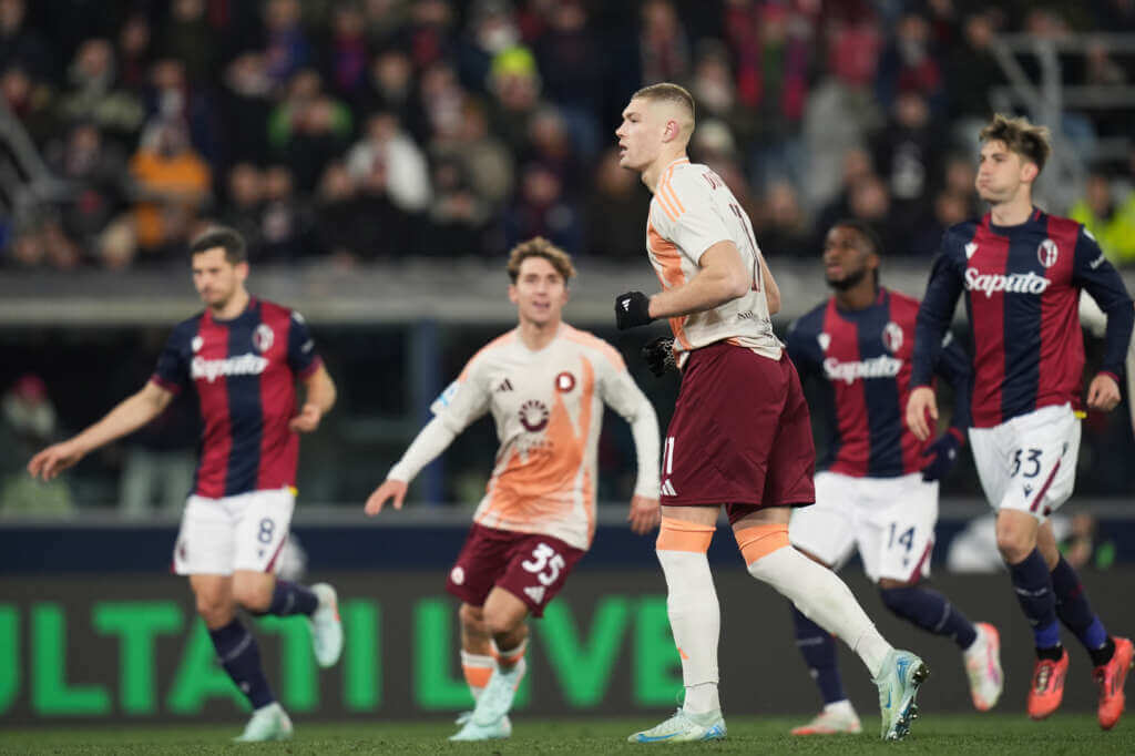 Galleria foto 'Serie A, Bologna-Roma 2-2: al Dall’Ara gli uomini di Ranieri la riprendono nel recupero' - foto 1