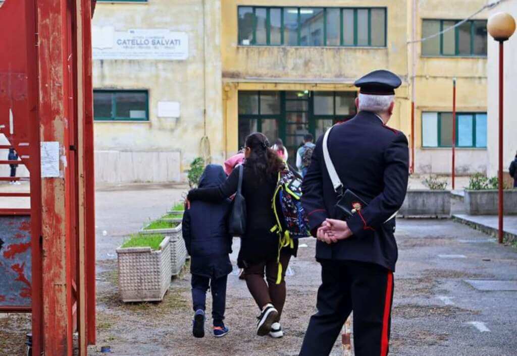 Galleria foto 'Castellammare, abusi sugli alunni: arrestata insegnante 40enne. Fu picchiata dai genitori' - foto 1