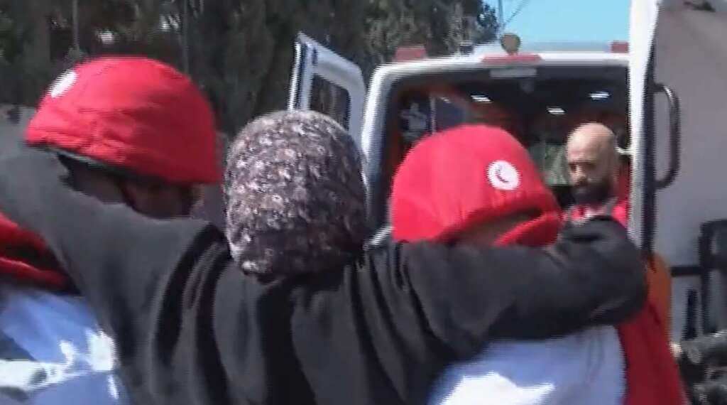 Galleria foto 'Medio Oriente, spari contro un autobus in Cisgiordania: uccisi un uomo e due donne' - foto 1