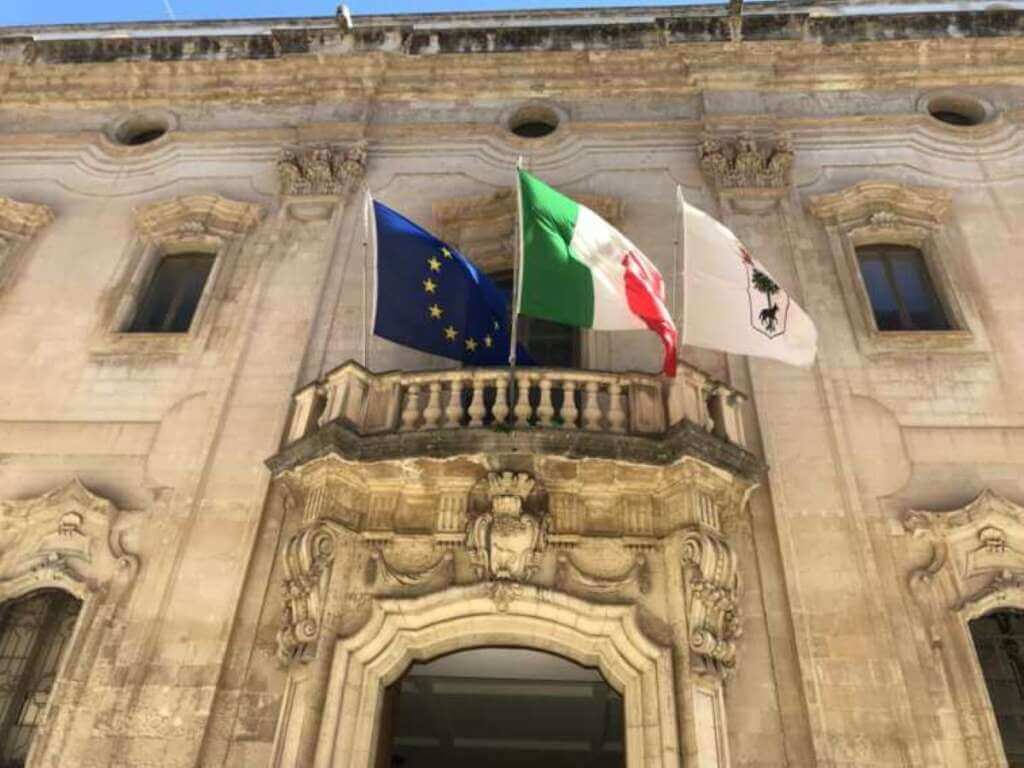 Galleria foto 'Lecce, BdM Banca gestirà il servizio di tesoreria del Comune: aggiudicata la gara' - foto 1