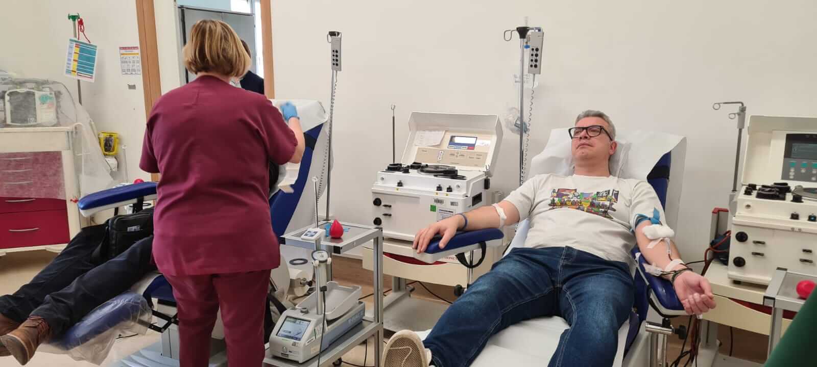 Bari, la comunità armena dona sangue all’ospedale “Di Venere”: «Atto di solidarietà» Bari, la comunità armena dona sangue all’ospedale “Di Venere”: «Atto di solidarietà»