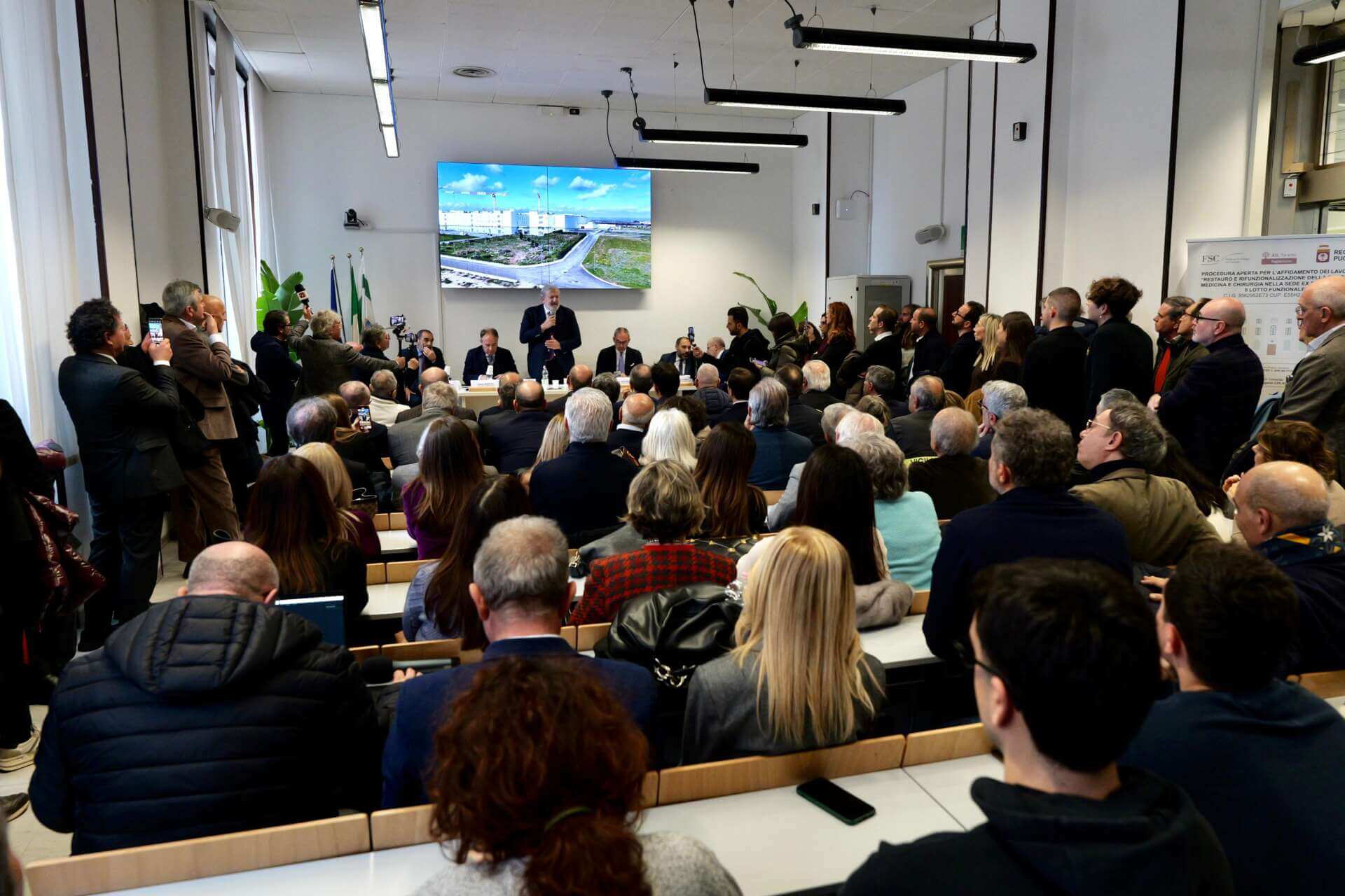 Taranto, in arrivo 53 professionisti per potenziare il corso di laurea in Medicina e Chirurgia – VIDEO Taranto, in arrivo 53 professionisti per potenziare il corso di laurea in Medicina e Chirurgia – VIDEO