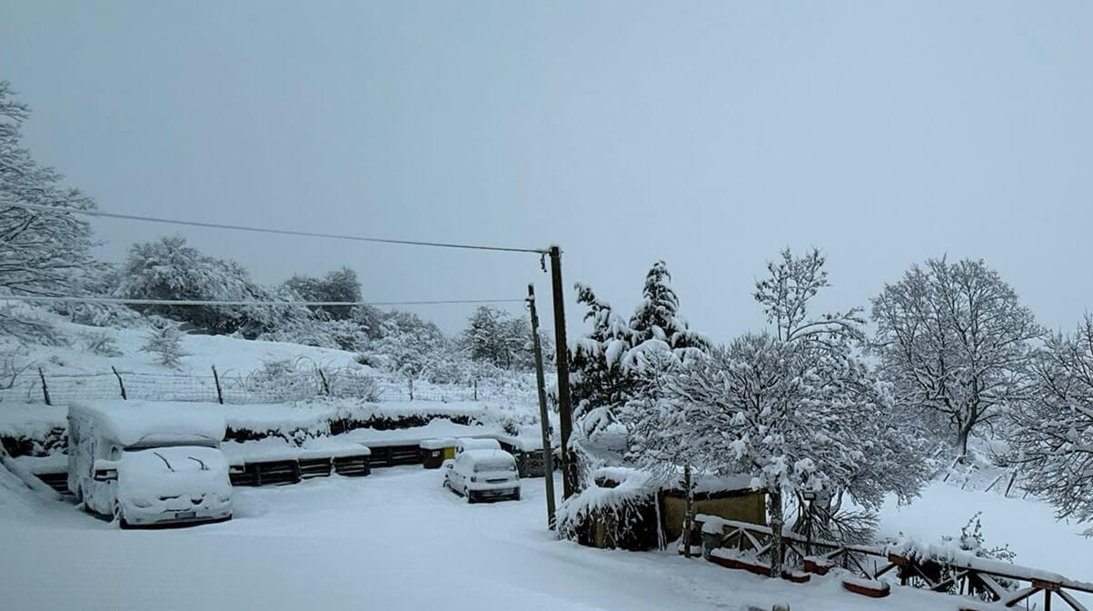 Neve in Basilicata, disagi sulle strade: la polizia raccomanda prudenza – VIDEO
