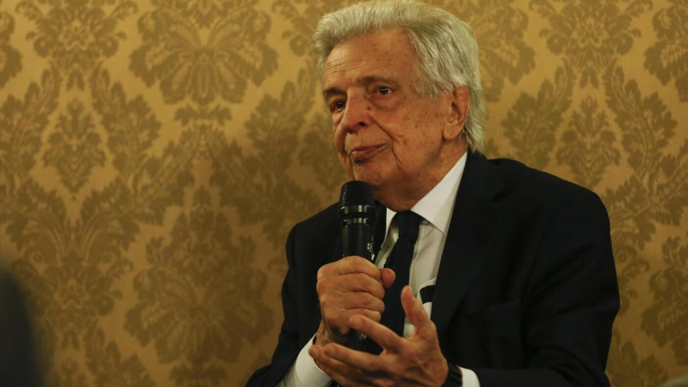 È morto Furio Colombo, il giornalista e parlamentare aveva 94 anni