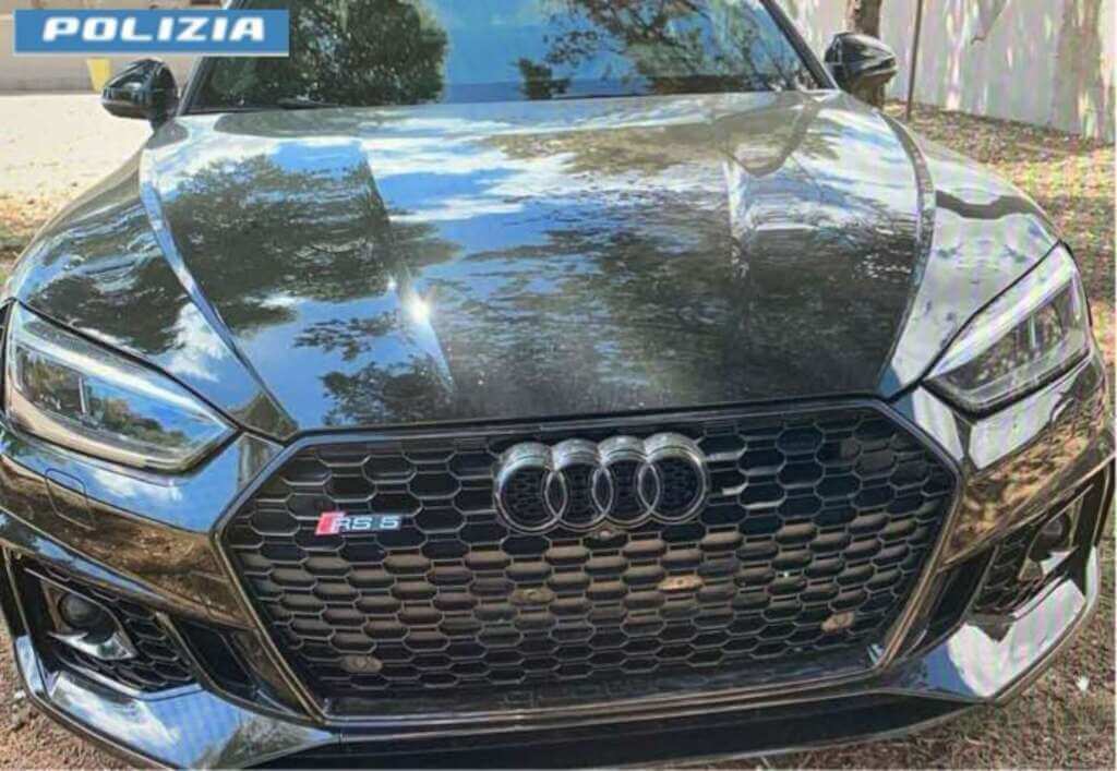 Smontavano auto di lusso rubate in un capannone a Canosa di Puglia: sei arresti Smontavano auto di lusso rubate in un capannone a Canosa di Puglia: sei arresti
