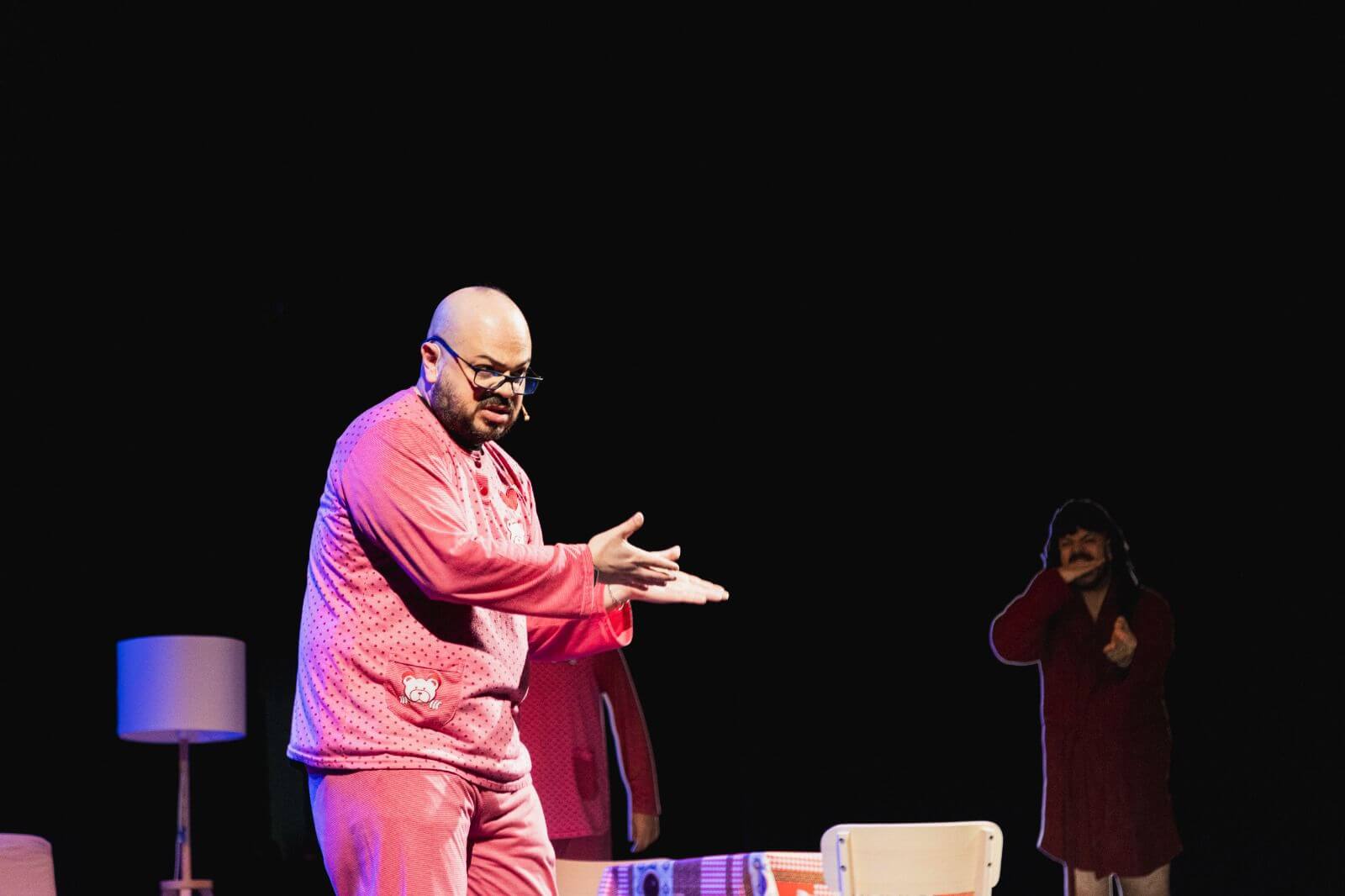 Da fenomeno social ai teatri: torna Mandrake con il tour “Imbarazziamoci”