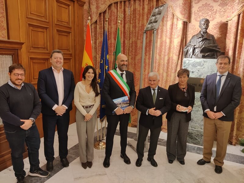 Galleria foto 'Bari e Granada insieme per la rigenerazione urbana e per combattere l’overtourism' - foto 1