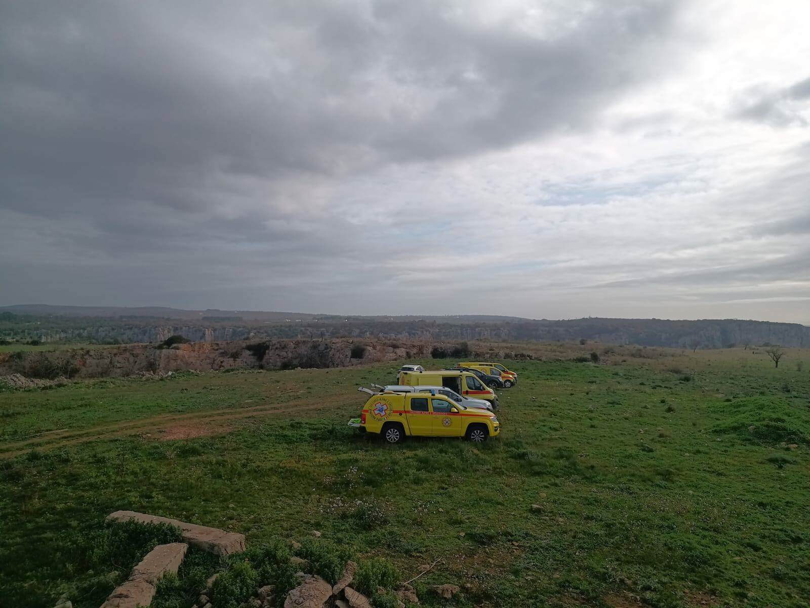 Tragedia nella gravina di Laterza, recuperato il cadavere di un 17enne: si indaga Tragedia nella gravina di Laterza, recuperato il cadavere di un 17enne: si indaga