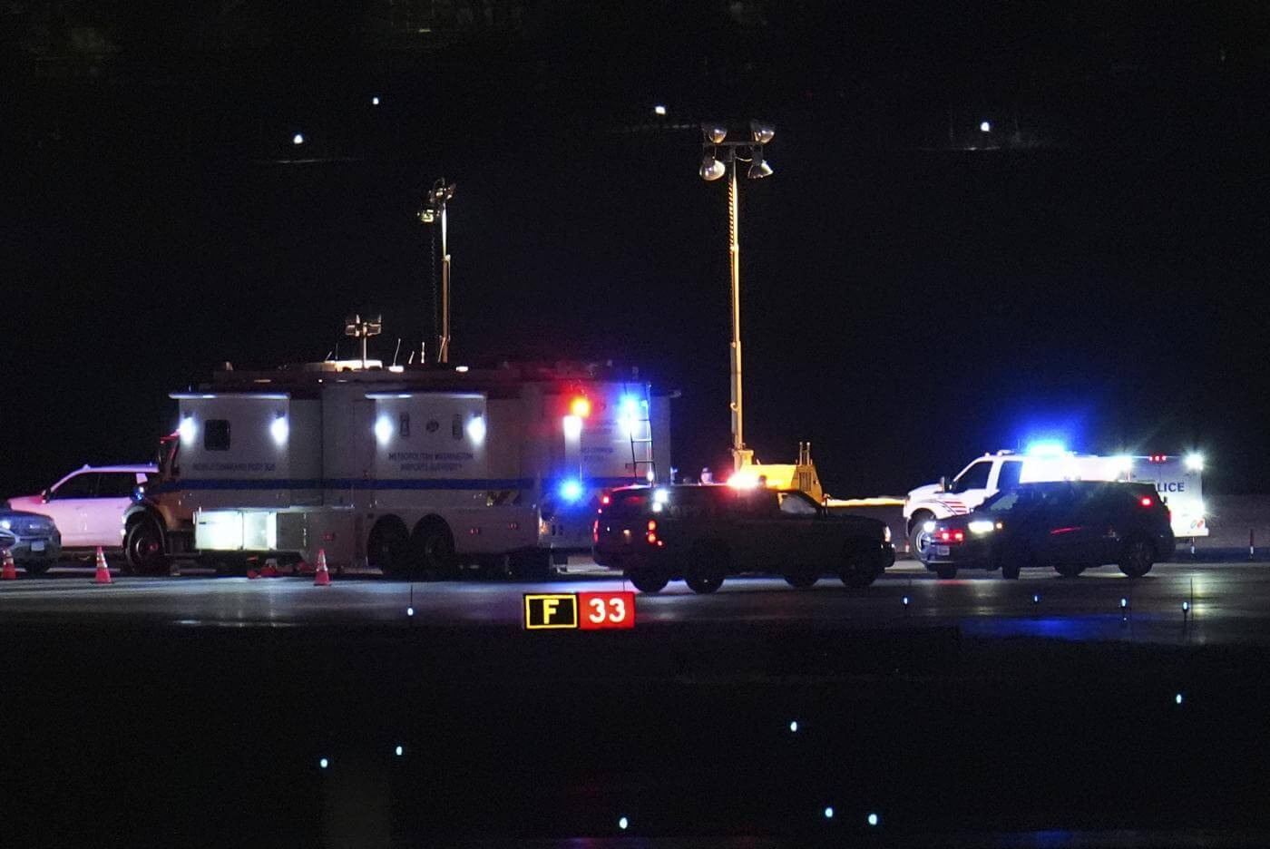 Incidente aereo a Washington, Trump: «Si doveva evitare». La Farnesina segue la situazione Incidente aereo a Washington, Trump: «Si doveva evitare». La Farnesina segue la situazione