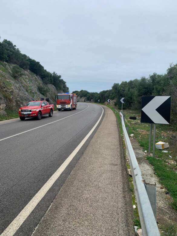 Incidente nel Foggiano, frontale tra auto e camion: morto un 23enne, un ferito – FOTO Incidente nel Foggiano, frontale tra auto e camion: morto un 23enne, un ferito – FOTO