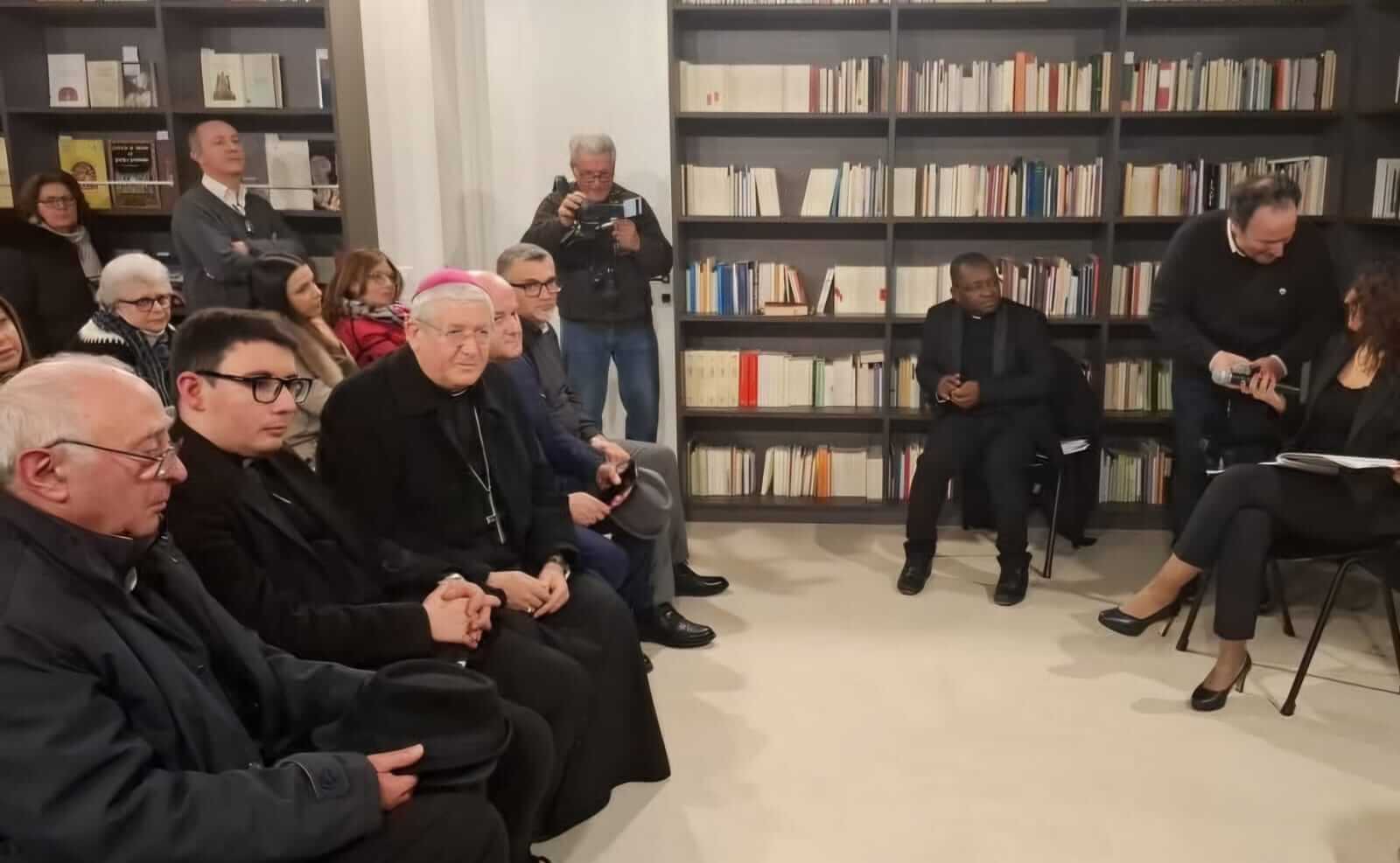 Lo specchio di Narciso e il pericolo dei nazionalismi e della rinuncia al dialogo