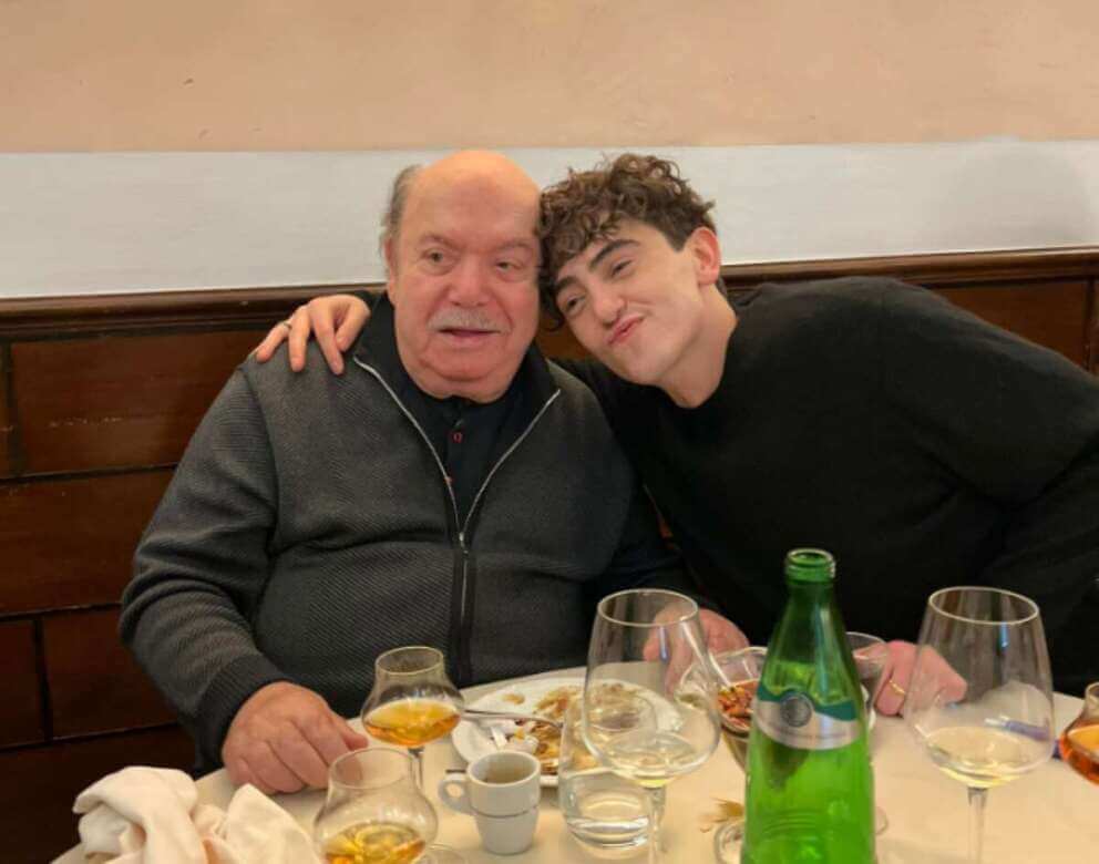 Galleria foto 'Lino Banfi sarà il protagonista del primo corto diretto da Michele Bravi: «Uscirà presto»' - foto 1