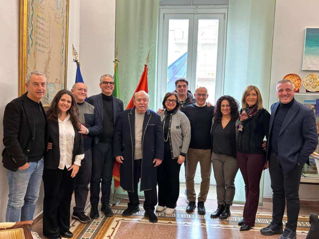 Galleria foto 'Canosa di Puglia, Lino Banfi “Sindaco per un giorno” – FOTO' - foto 1
