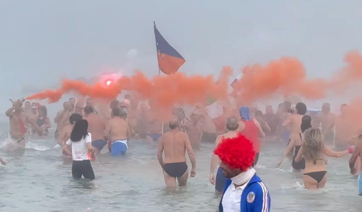 Bari, con la Marcialonga torna il tradizionale tuffo di Capodanno a Pane e Pomodoro – FOTO Bari, con la Marcialonga torna il tradizionale tuffo di Capodanno a Pane e Pomodoro – FOTO