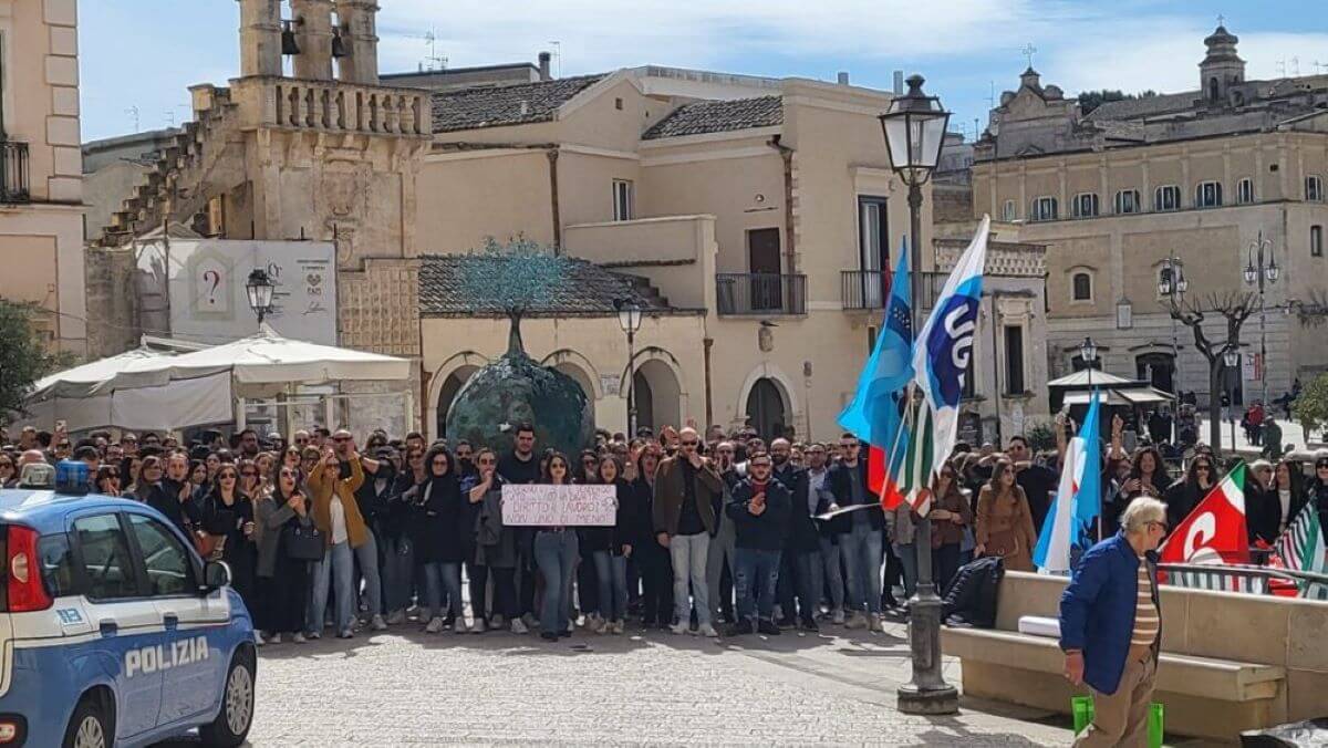 Vertenza Callmat a Matera, pronti per l’incontro al Ministero: «Ma serve collaborazione» Vertenza Callmat a Matera, pronti per l’incontro al Ministero: «Ma serve collaborazione»