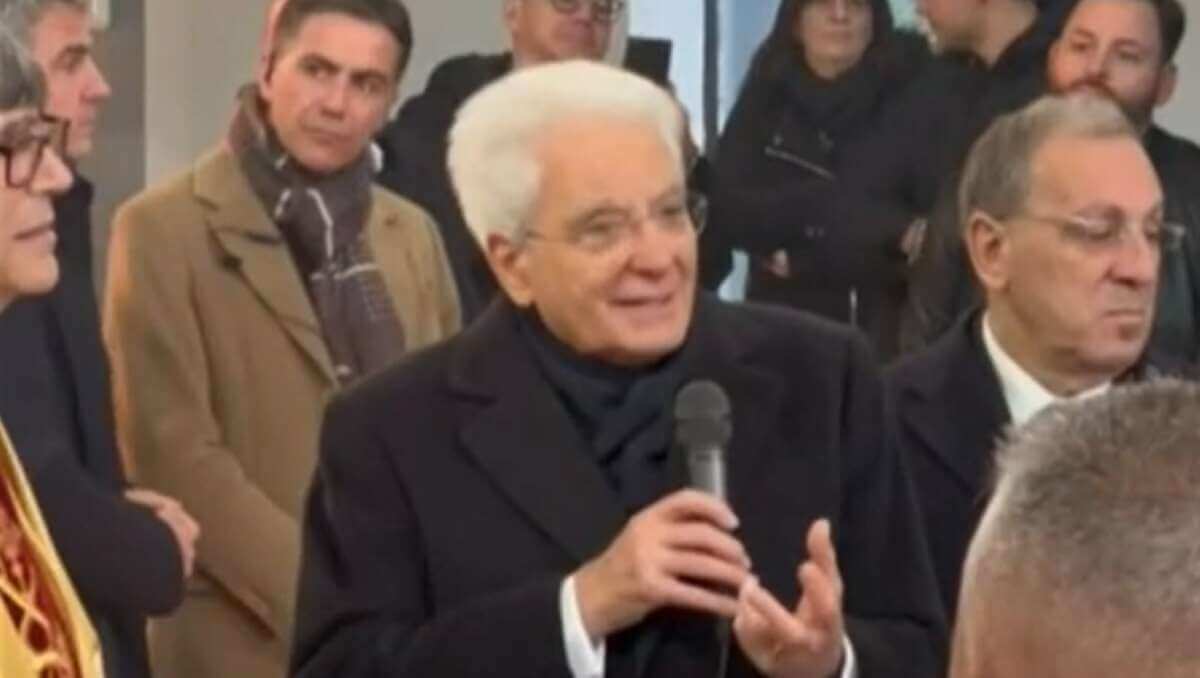 Dazi Usa, Mattarella: «Guerre commerciali danneggiano tutti. Europa in grado di dialogare con tutti»