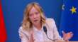 Giorgia Meloni incontra i giornalisti: «Avrò fatto errori ma il governo segue il programma» – VIDEO