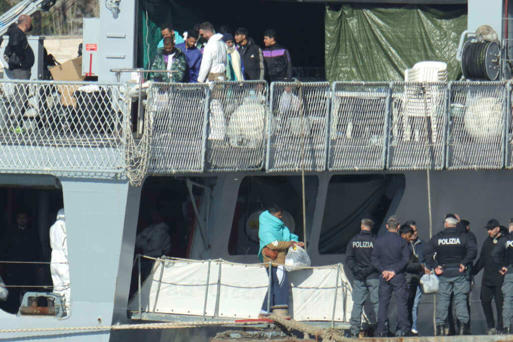 Galleria foto 'Migranti in Albania, un altro sarà trasferito in Italia: «Non è idoneo al trattenimento»' - foto 1