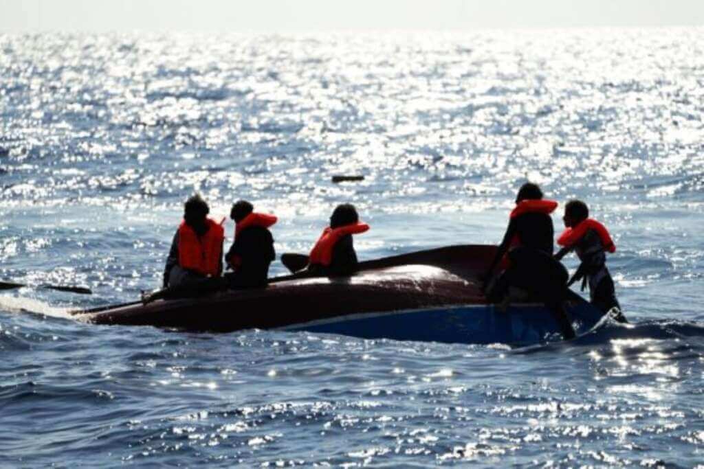 Galleria foto 'Migranti, l’ong spagnola: «50 morti in un naufragio, si dirigevano alle Isole Canarie»' - foto 1