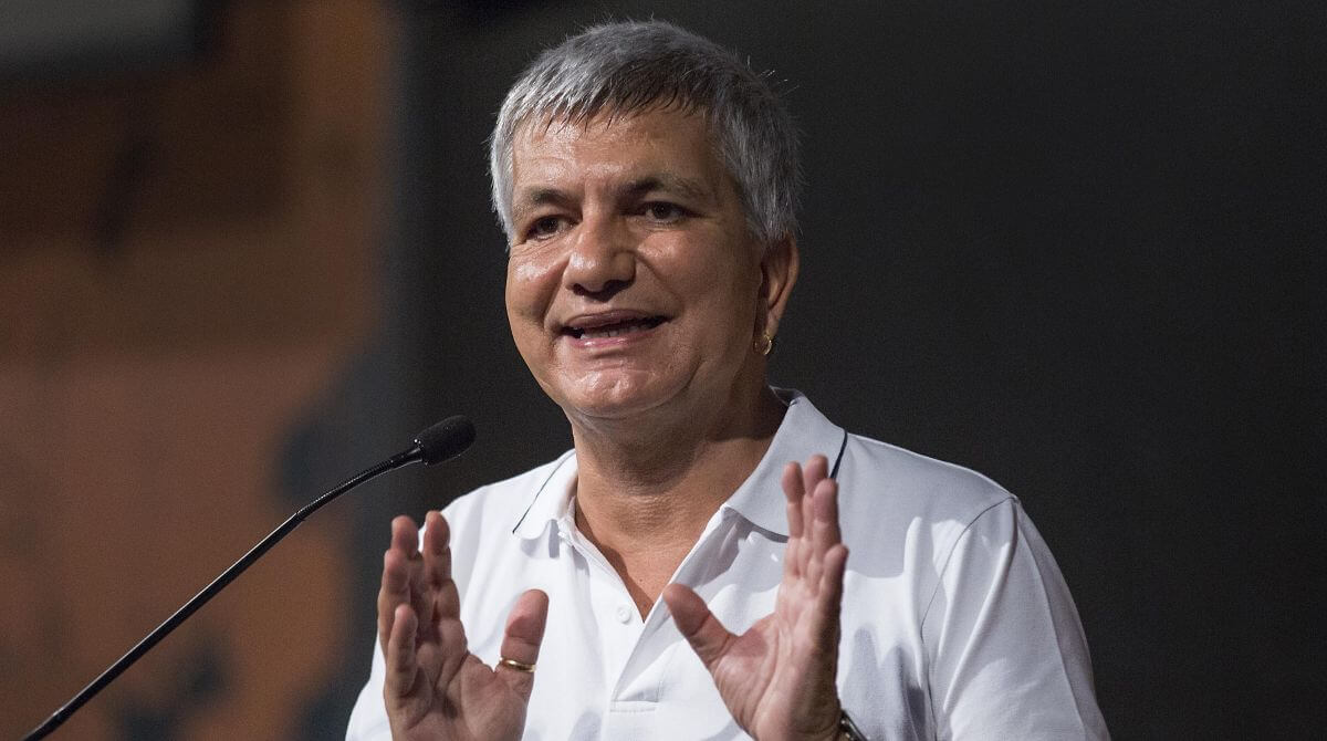 Verso le Regionali, Vendola candidato Avs a Bari, Lecce e Brindisi: malumori nella destra