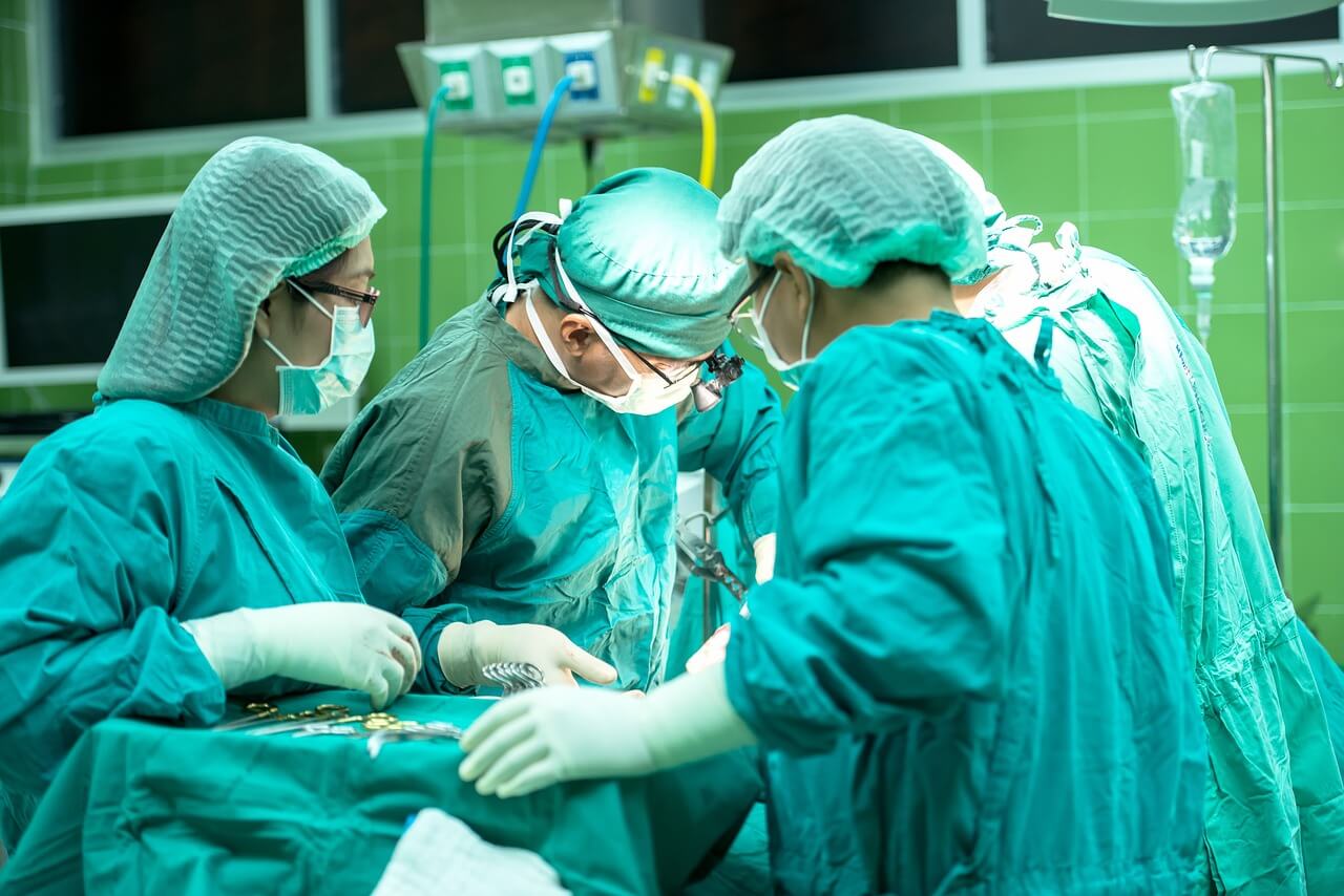 Sottoposta a intervento ha complicazioni ma sembra rimettersi: morta mamma di 45 anni Sottoposta a intervento ha complicazioni ma sembra rimettersi: morta mamma di 45 anni
