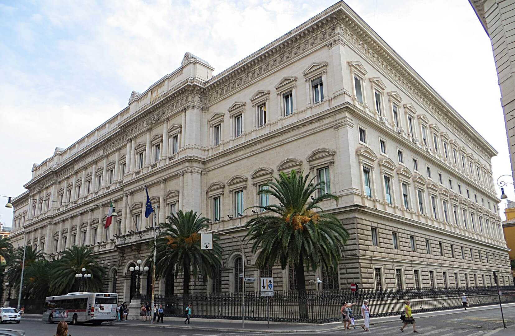 A novembre il debito pubblico sfonda la quota di 3mila miliardi: «Zavorra storica» A novembre il debito pubblico sfonda la quota di 3mila miliardi: «Zavorra storica»