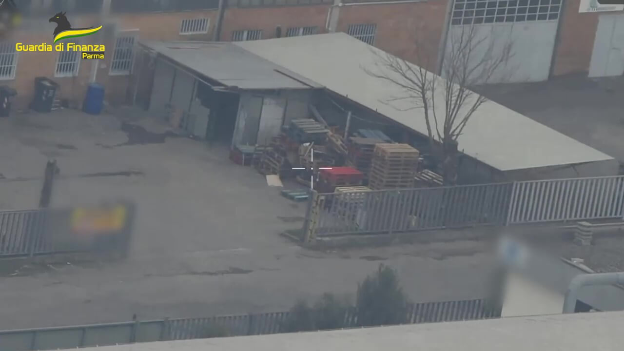 Frode da 20 milioni di euro per l’acquisto di pallet: 40 imprese coinvolte in tutta Italia – VIDEO Frode da 20 milioni di euro per l’acquisto di pallet: 40 imprese coinvolte in tutta Italia – VIDEO