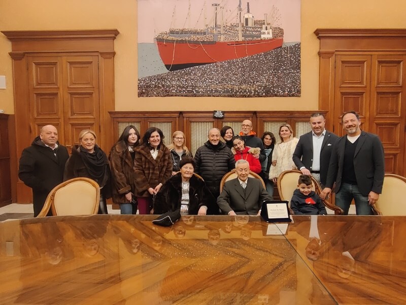 Galleria foto 'Bari celebra i 60 anni del panificio Veronese: un riconoscimento al titolare Michele De Marzo' - foto 1