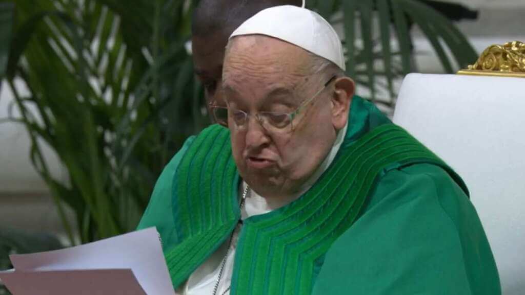 Galleria foto 'Roma, papa Francesco da San Pietro: «Guerre, ingiustizie e dolore non avranno l’ultima parola»' - foto 1
