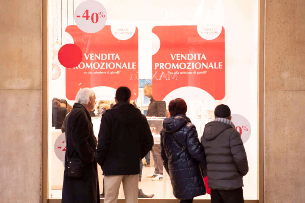 Galleria foto 'Mezzogiorno, Pil in crescita ma resta il divario col Nord. E l’inflazione pesa sui consumi' - foto 1