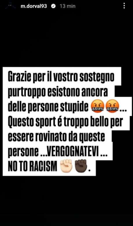 Galleria foto 'Reggiana-Bari sospesa per 8′ per cori razzisti. Dorval: “Vergognatevi”. Solidarietà del web' - foto 1