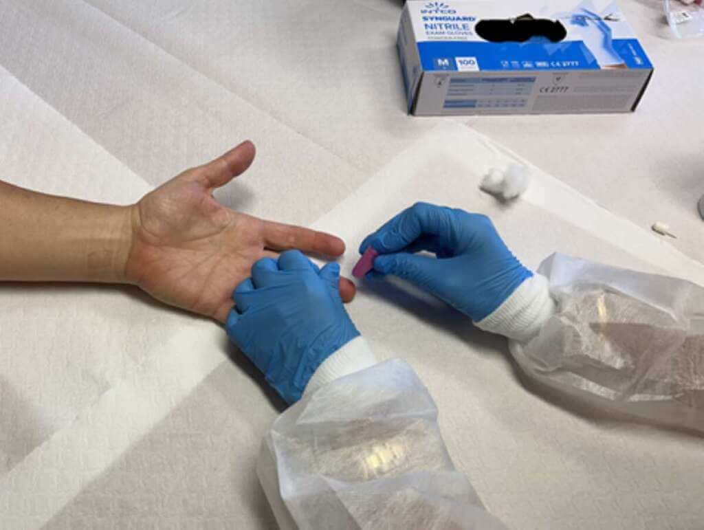 Galleria foto 'La prevenzione si fa in azienda: a Bari screening cardiovascolare per 600 lavoratori' - foto 1