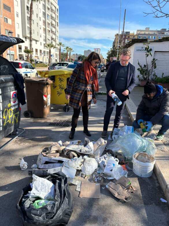Bari, sanzionati per abbandono abusivo di rifiuti: multa di 2500 euro ad una ditta di Santo Spirito