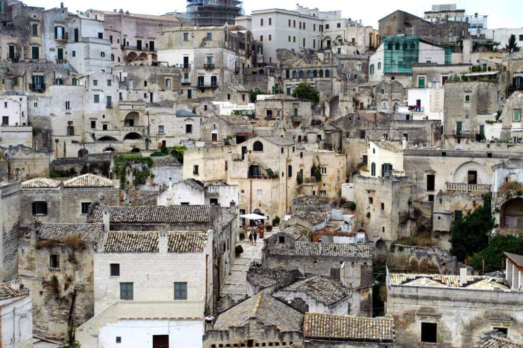 Galleria foto 'Residenze artistiche e un polo per attrarre i giovani: il sogno dell'”hub-Matera”' - foto 1