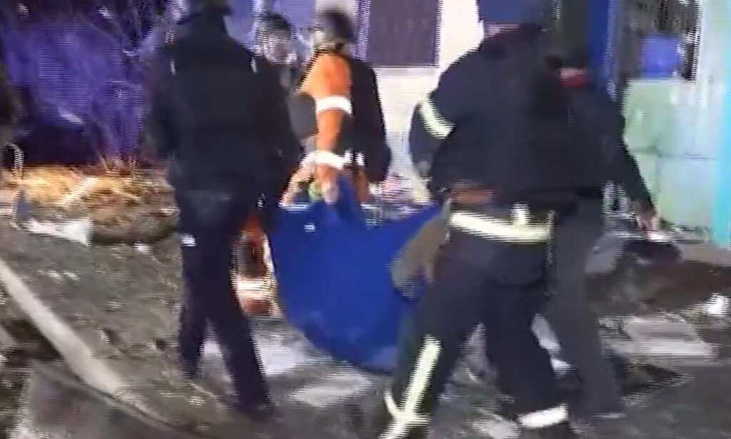 Galleria foto 'Ucraina-Russia, scontri senza fine tra droni kamikaze: a Sumy morti 9 civili, feriti in 13' - foto 1