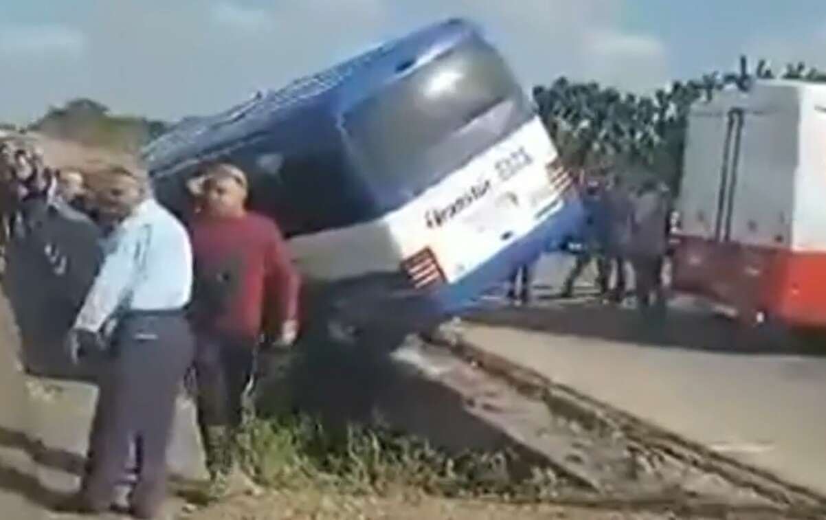Cuba, un minibus si schianta contro il divisore di un ponte: due morti. Tra le vittime un italiano